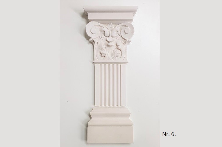 Pilaster voor schouw met basement en cannelure zuil. Nr. 6.